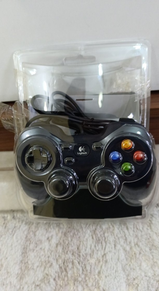 Logitech F310 Lacivert Kablolu Oyun Kumandası - Görsel 2