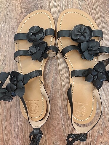 38 Beden siyah Renk Tort Burch gladyator terlik