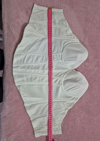 Beyaz korse - Görsel 3