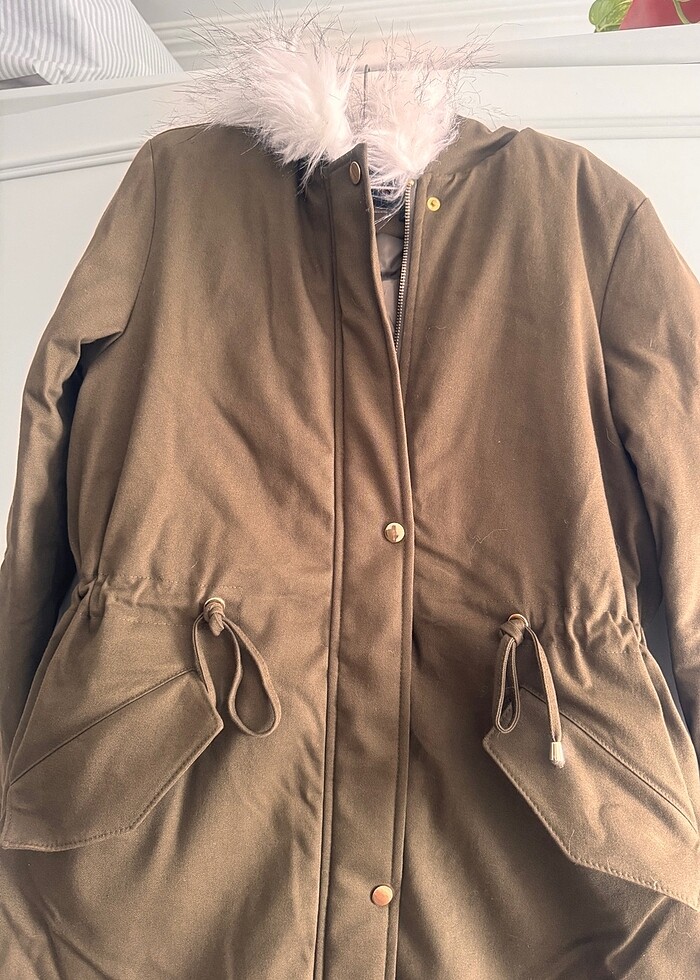 Selma Çilek Kapüşonlu Yakası Kürklü Haki Parka - Görsel 5