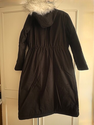 Selma Çilek Kapüşonlu Yakası Kürklü Siyah Parka - Görsel 9