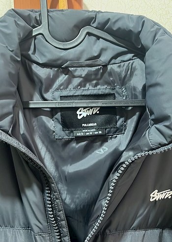 Yüksek Yakalı Siyah Fermuarlı Erkek Mont 1-2 defa giyildi - Görsel 3