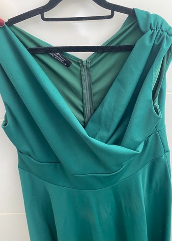 Kayık yaka midi boy zümrüt Yeşili Abiye Elbise - Görsel 2