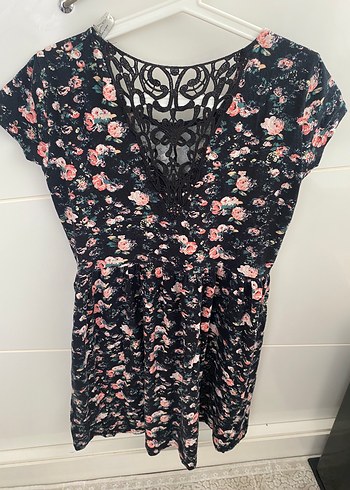 Çiçek Desenli Dantel detaylı elbise - Görsel 2