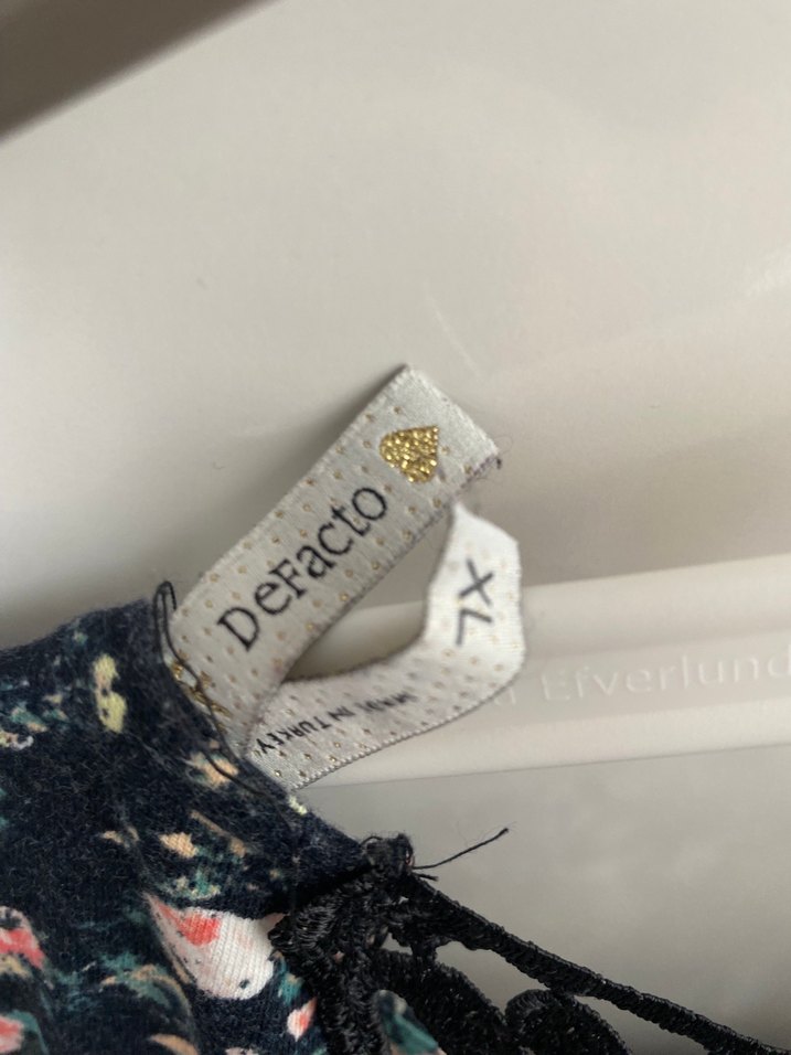 Çiçek Desenli Dantel detaylı elbise - Görsel 4