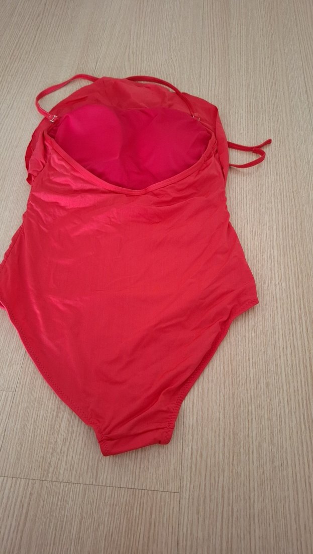 Kırmızı Fırfırlı Kadın Mayo - Görsel 2