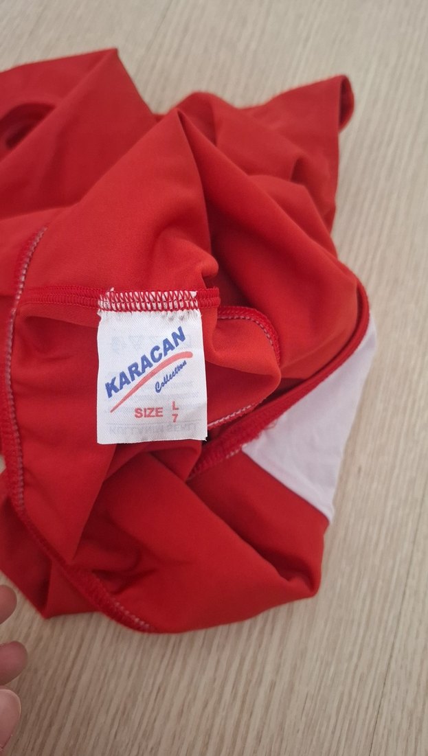 Kırmızı Drapeli İnce Askılı Mayo - Görsel 3