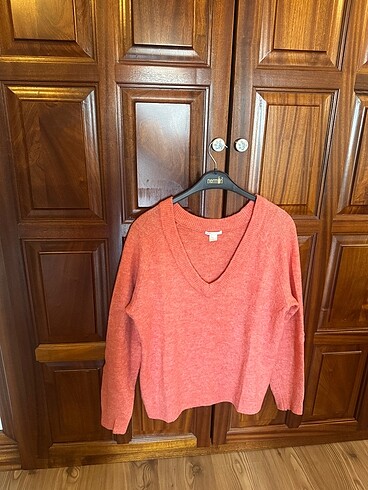 H&M Basic Kazak