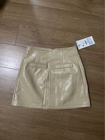 Bershka mini deri etek