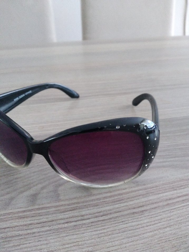 Siyah Şeffaf Vintage Kadın Güneş Gözlüğü - Görsel 3