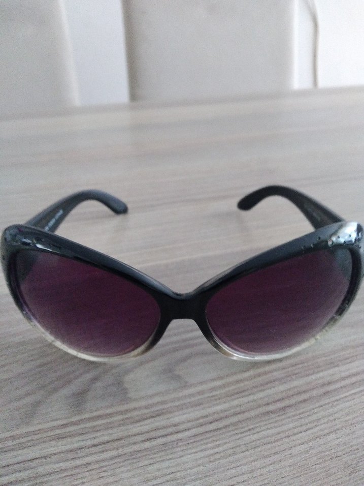 Siyah Şeffaf Vintage Kadın Güneş Gözlüğü - Görsel 2