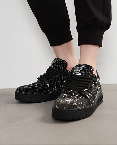 Louis Vuitton Spor Ayakkabı