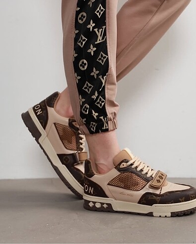 Louis Vuitton Spor Ayakkabı