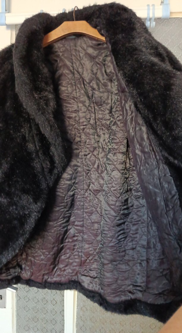 Siyah Kadın Kürk Kaban - Görsel 4