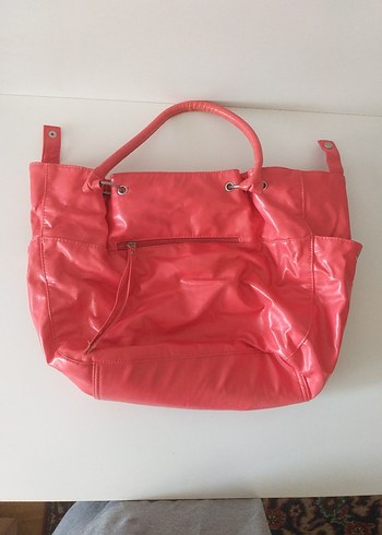 Kadın Pembe Parlak Deri Fermuarlı Çanta - Görsel 2