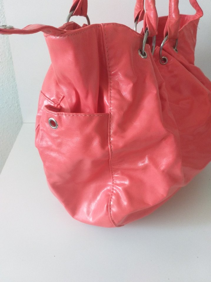 Kadın Pembe Parlak Deri Fermuarlı Çanta - Görsel 3