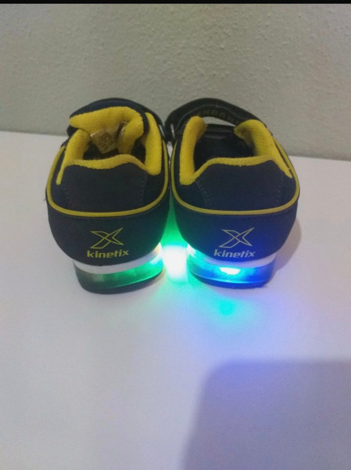 Panço Erkek Çocuk Yağmurluk ve Kinetix ışıklı Spor Ayakkabı. - Görsel 5