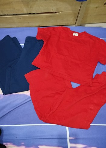 Kız Çocuk Kırmızı Sweatshirt ve Siyah Eşofman - Görsel 2