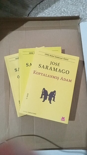 José Saramago kitapları= Kopyalanmış Adam, Ölüm Bir Varmış Bir Y