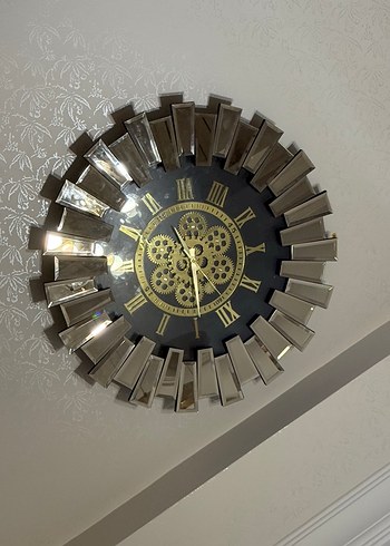 Altın Renkli Dişli Tasarımlı Duvar Saati - Görsel 3