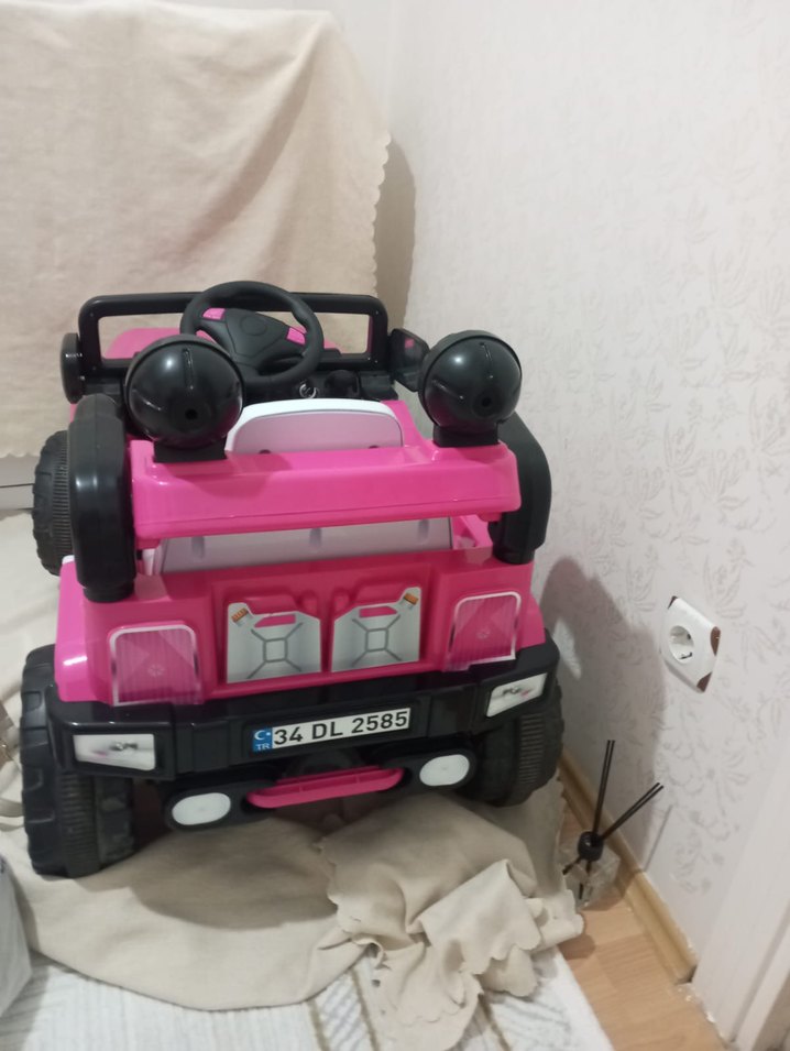 Pembe Çocuk Elektrikli Oyuncak Araba - Görsel 4