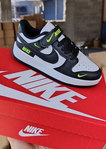 Nike Erkek Çocuk Beyaz Siyah Spor Ayakkabı