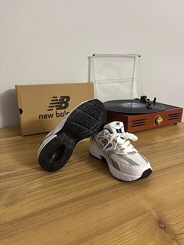 43 Beden NEW BALANCE 530