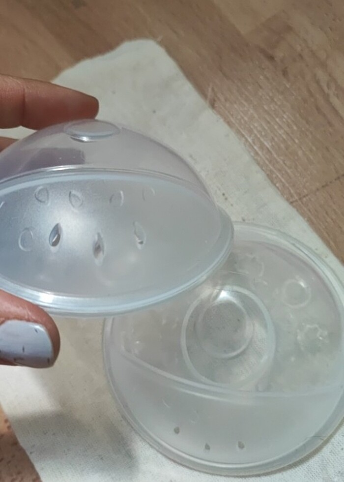 Göğüs kalkanı plastik 2 adet kullanılmadı babymom marka - Görsel 4