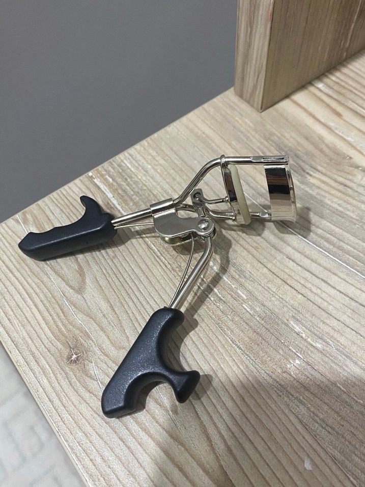 Fe Marka Kirpik Kıvırıcı - Görsel 3