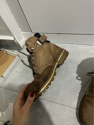 Diğer Kahverengi Bot