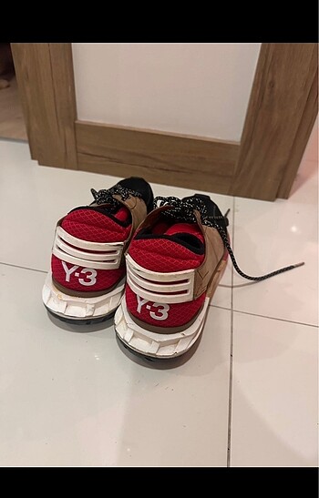 Diğer Y-3 marka