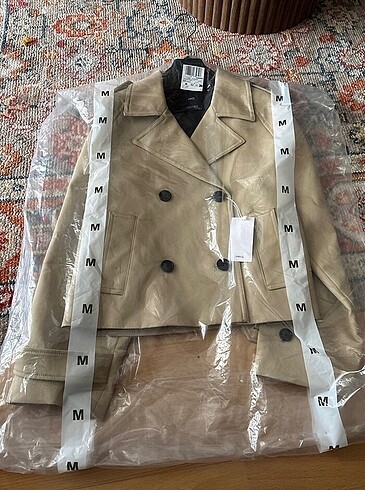 m Beden camel Renk Mango Kısa Trençkot