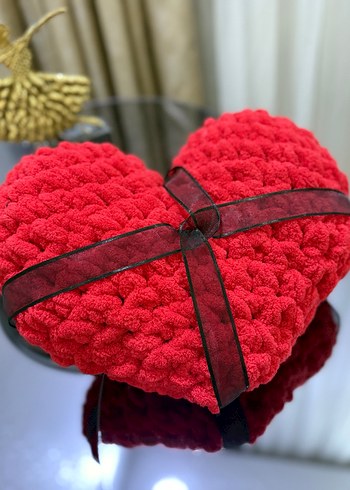 Kırmızı Kalp Şeklinde yastık - Görsel 2