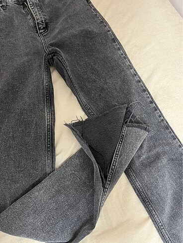 34 Beden Antrasit Yırtmaçlı Yüksek Bel Slim Jean