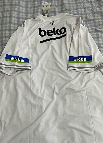 Adidas Beşiktaş etiketli 0 120. Yıl forması