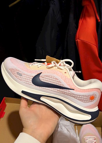 ORJİNAL NİKE SPOR AYAKKABI FATURA BOYNER - Görsel 3