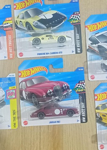 Hot Wheels Hızlı ve Öfkeli Nissan Skyline Gtr veRegular modeller - Görsel 3