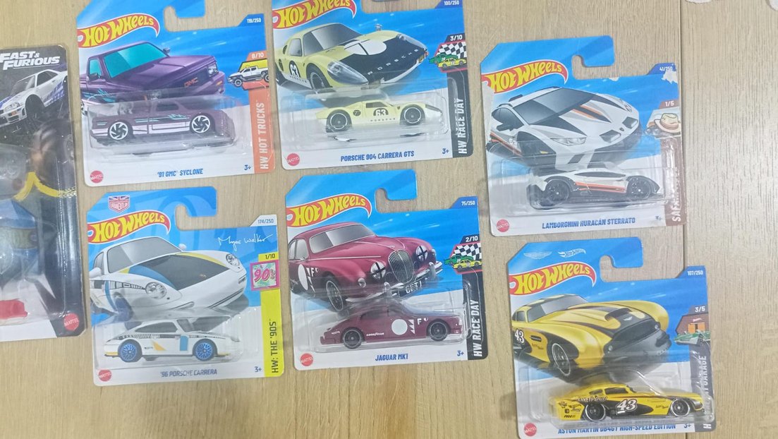 Hot Wheels Hızlı ve Öfkeli Nissan Skyline Gtr veRegular modeller - Görsel 3