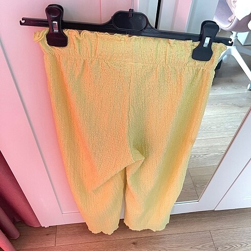 13-14 Yaş Beden sarı Renk Zara marka kız çocuk pantolon