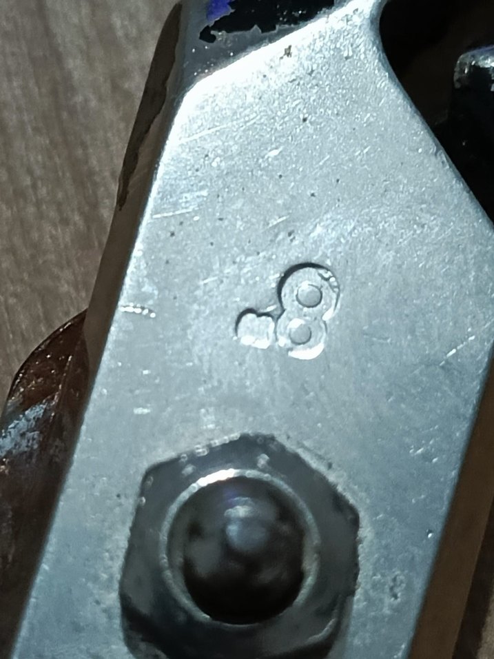 Parlak Gri solingen Makalı - Görsel 4