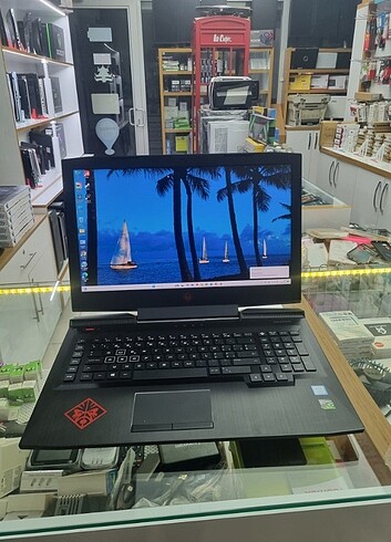 Hp Omen i7 8 nesil oyuncu bilgisayar