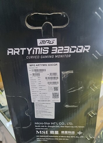 MSI Msi ARTYMİS 323 CQR 32 inç oyuncu monitörü