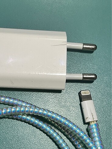 Apple Orijinal Şarj Aleti 5 W