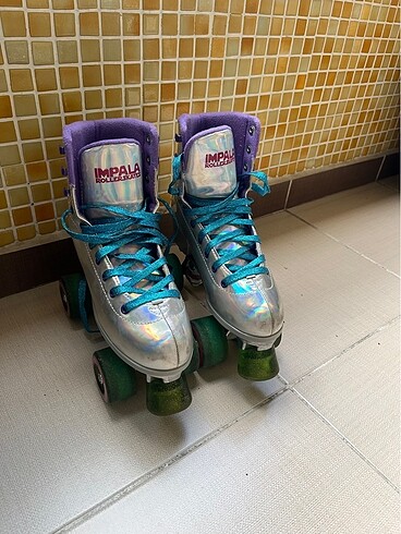 IMPALA ROLLERSKATES