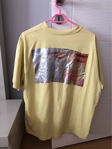 Sarı t-shirt