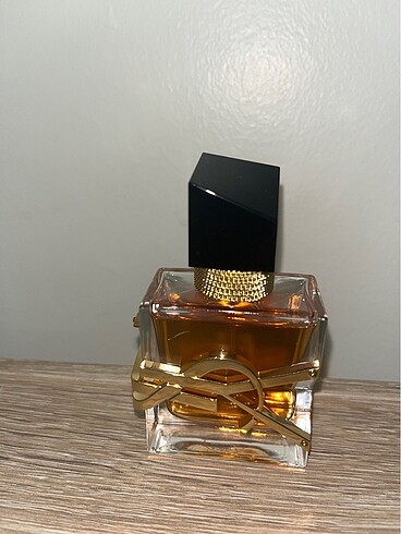 Beden Yves Saint Laurent Libre Intense