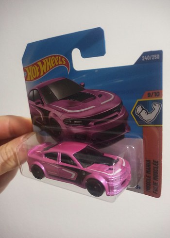 Hot Wheels - 20 Dodge Charger Hellcat