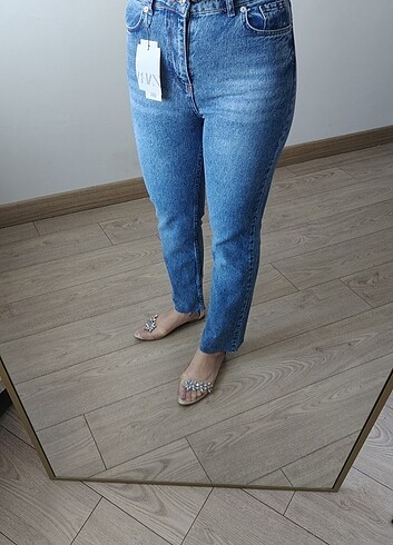 diğer Beden mavi Renk Zara paçası kesik açık renk Jean