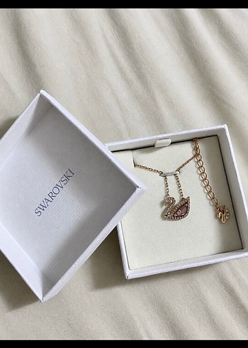 swarovski Kugu Kolye