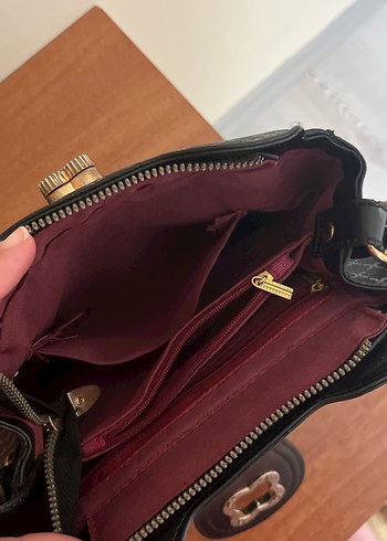 Tokalı Siyah Deri Kadın Çanta - Görsel 3